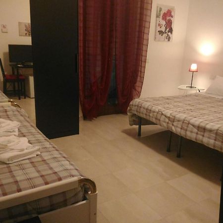 Domus Taranto Unica Sede Otel Dış mekan fotoğraf